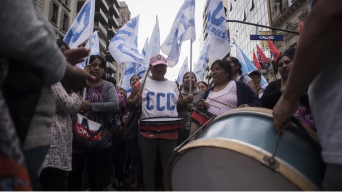 Buscan recortar 720 millones de los planes para organizaciones