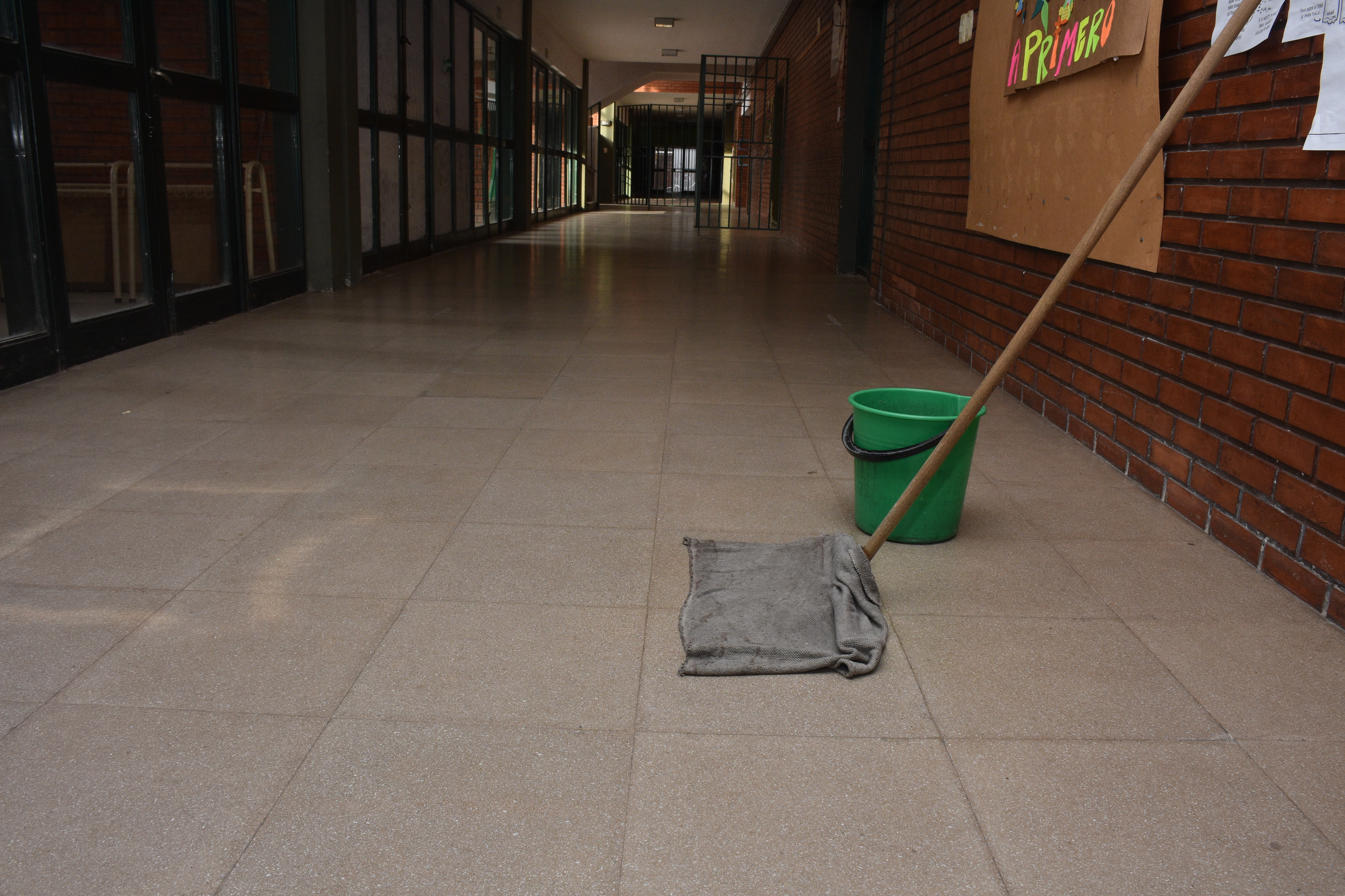 Comenzaron a limpiar las escuelas