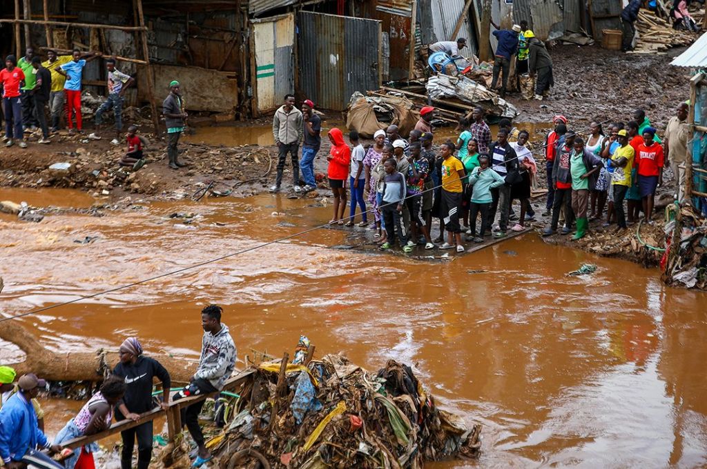 Tragedia en Kenia: al menos 46 muertos luego de romperse una represa ...