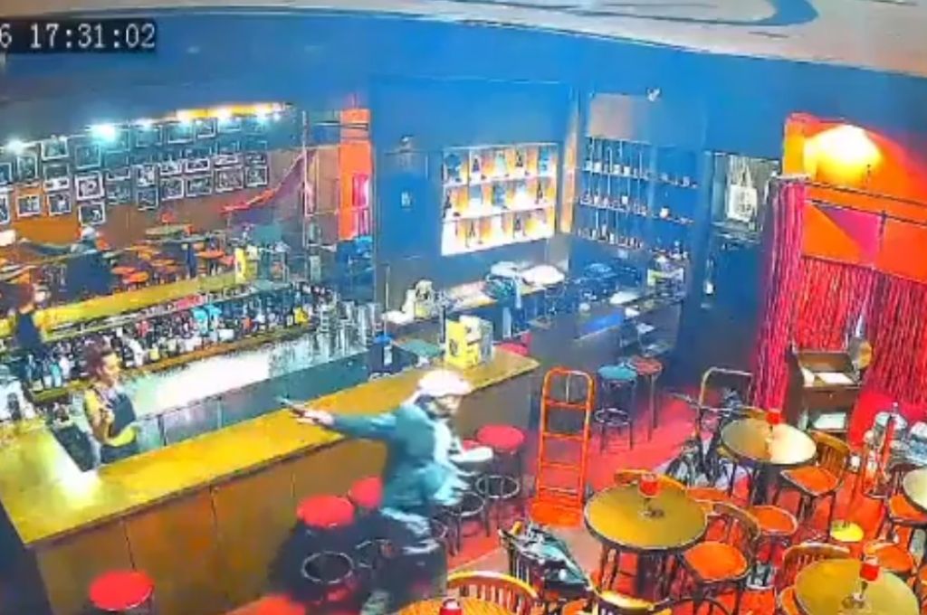 Intentaron robar un bar en Palermo, un empleado llamó a la policía y lograron evitarlo