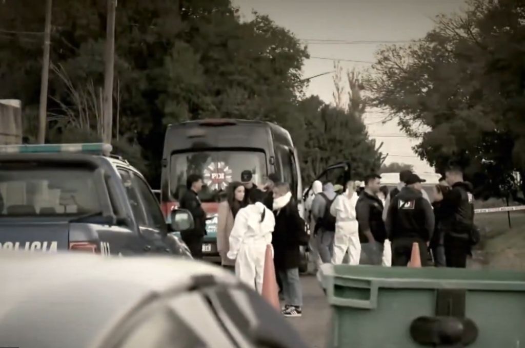 Femicidio en Villa Amelia: una mujer recibió un disparo y luego fue prendida fuego en su casa