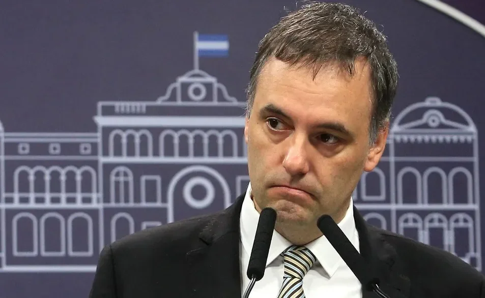 Adorni defendió su gestión y negó acusaciones tras presentar su renuncia a la Jefatura de Gabinete