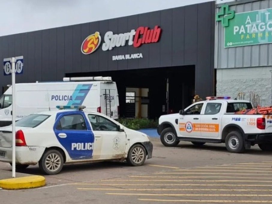 Tragedia en un gimnasio en Bahía Blanca: un hombre cayó al vacío desde cinco metros y murió