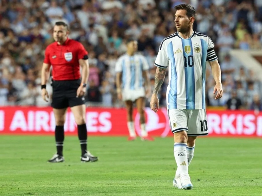 Argentina goleó 3 a 0 a Islandia antes del debut mundialista