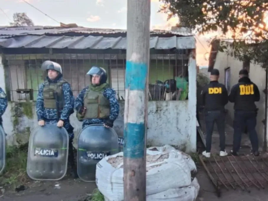 Mar del Plata: estaba prófugo por asesinar a un adolescente de 17 años y lo detuvieron en la casa de su novia