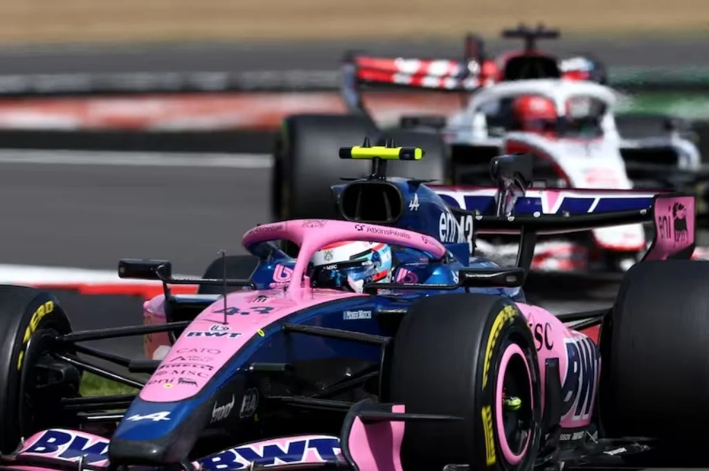 Franco Colapinto escaló diez posiciones, terminó noveno en Silverstone y sumó dos puntos