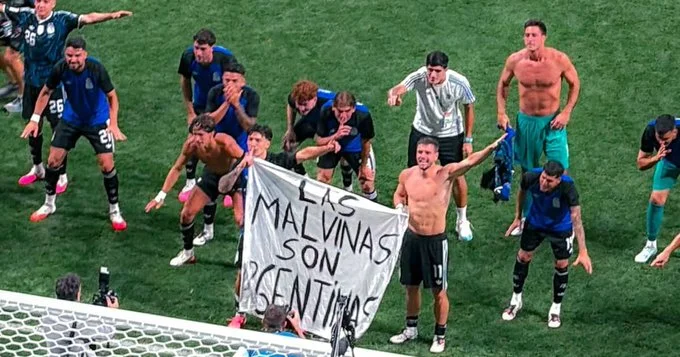 The Guardian publicó un fuerte planteo sobre las Islas Malvinas: No pueden seguir siendo británicas para siempre