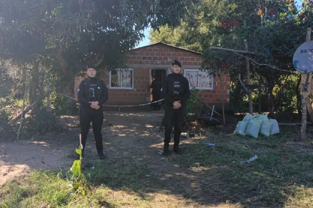 Misiones: hallaron muerto a un nene de 8 años e investigan si su madre lo asesinó y luego intentó suicidarse